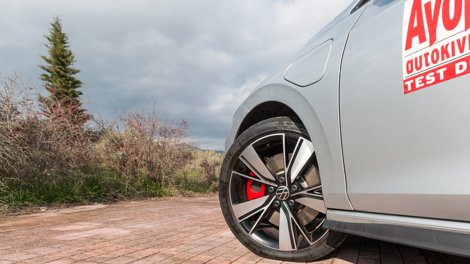 VW Golf 1,4 GTE: «Πριζάτες» επιδόσεις, κατανάλωση παπιού